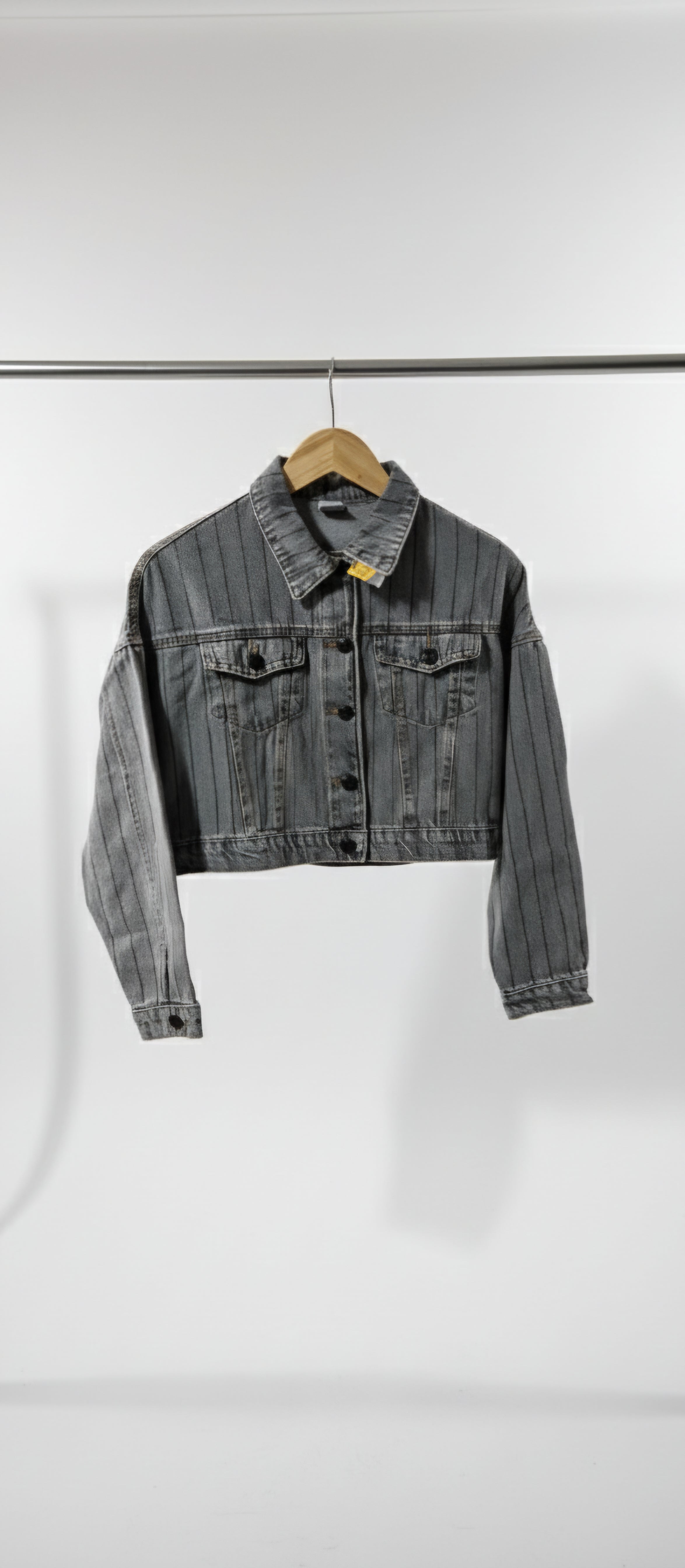 Jaqueta Jeans Sawary Cropped – Cinza Mesclado com Listras