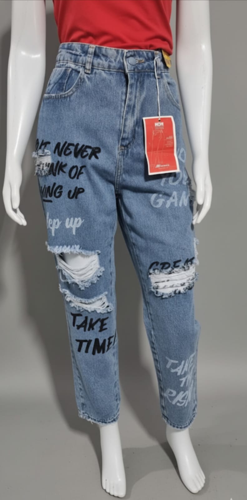 Calça Mom Jeans – Estilo Atemporal e Conforto