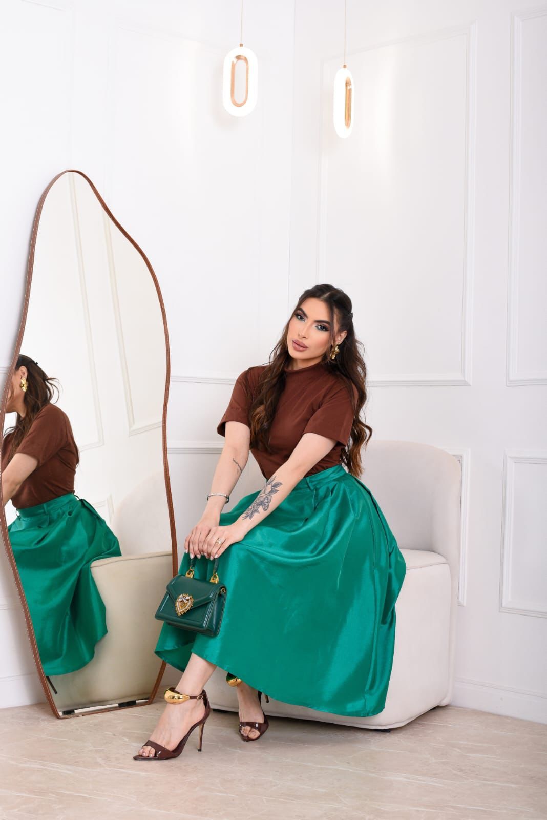 T-Shirt Gola Alta em Algodão Marrom Creme